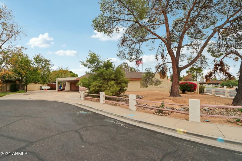 2546 Hale St, Mesa, AZ 85213