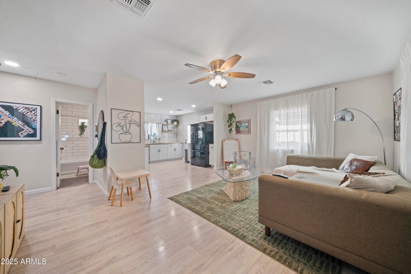 2547 Adams St, Phoenix, AZ 85009