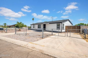 2547 E Tonto Ln, Phoenix, AZ 85050
