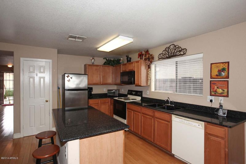 2547 W Bloch Rd, Phoenix, AZ 85041