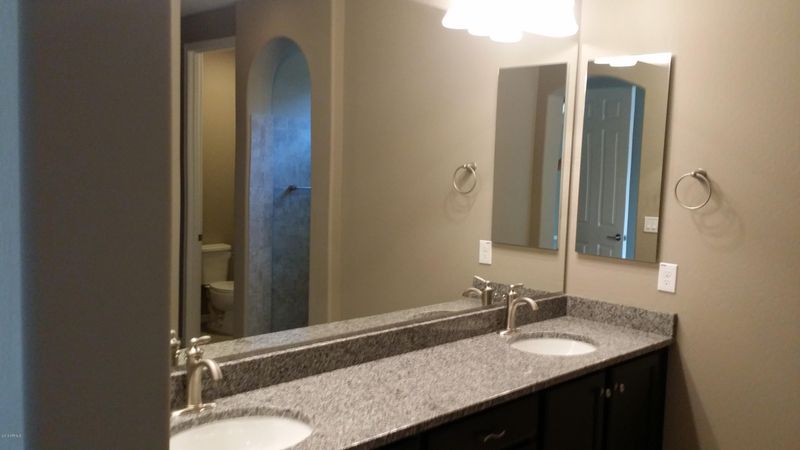 2547 W Rabjohn Rd, Phoenix, AZ 85085