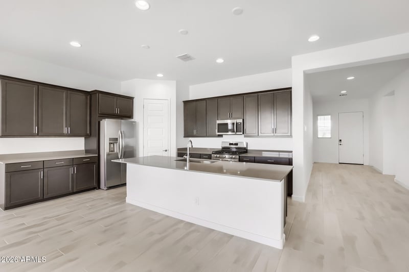 25473 167th Ln, Surprise, AZ 85387