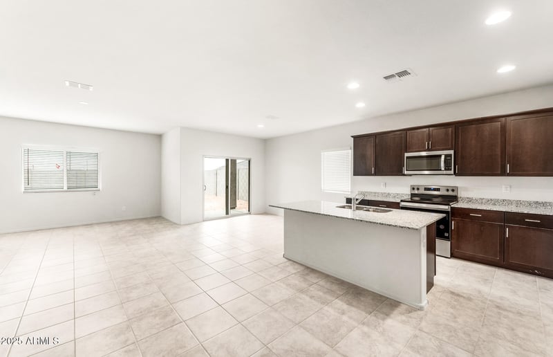25474 Chipman Rd, Buckeye, AZ 85326