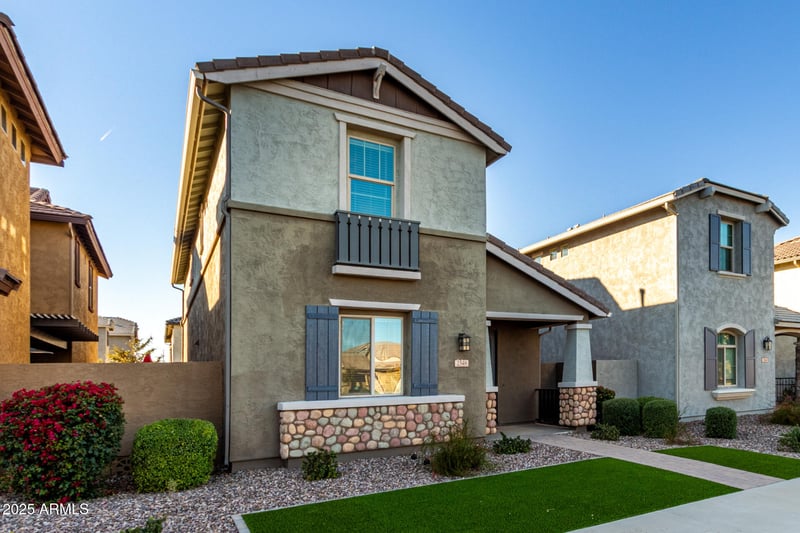 2548 Betty St, Gilbert, AZ 85295