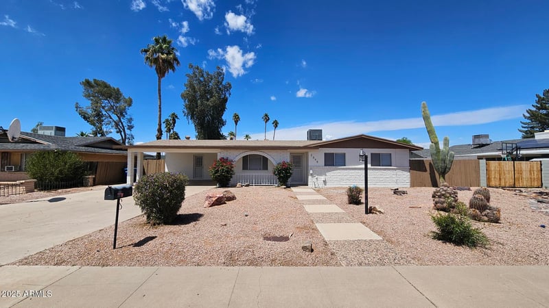 2548 Encanto St, Mesa, AZ 85213
