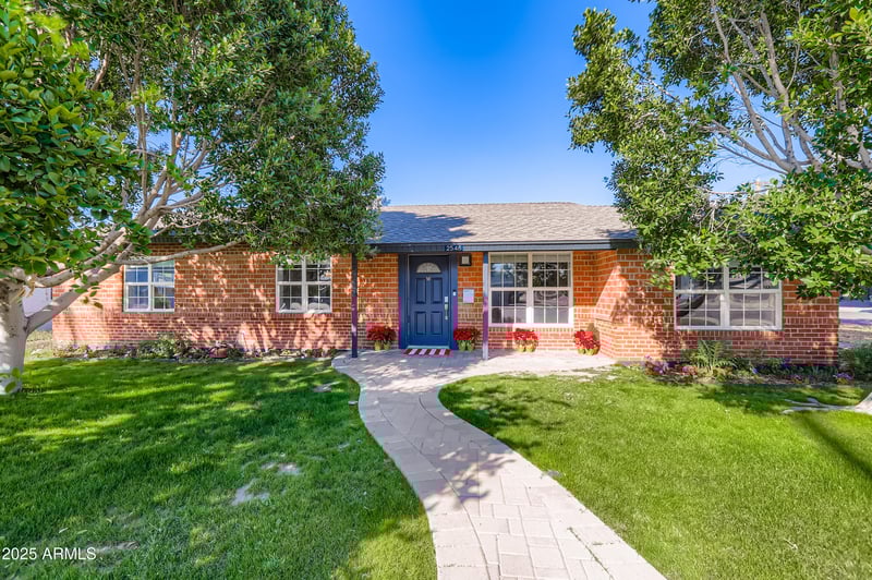 2548 Turney Ave, Phoenix, AZ 85016