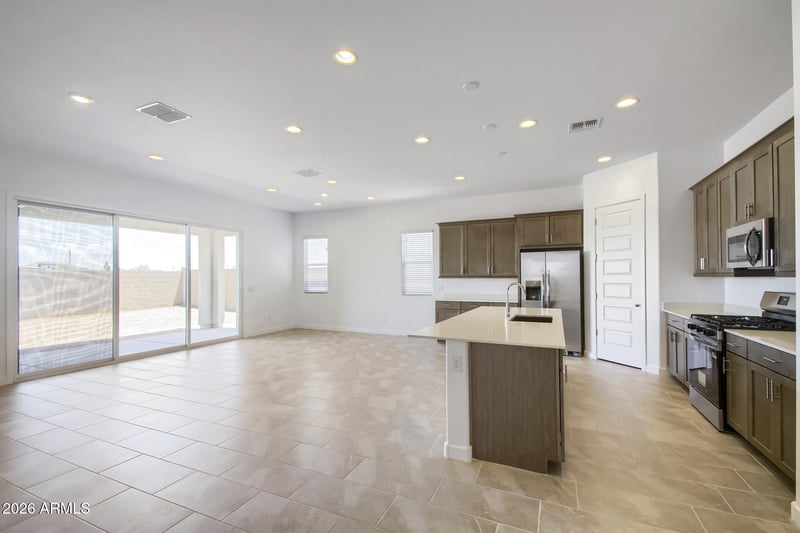 25481 N 167th Ln, Surprise, AZ 85387