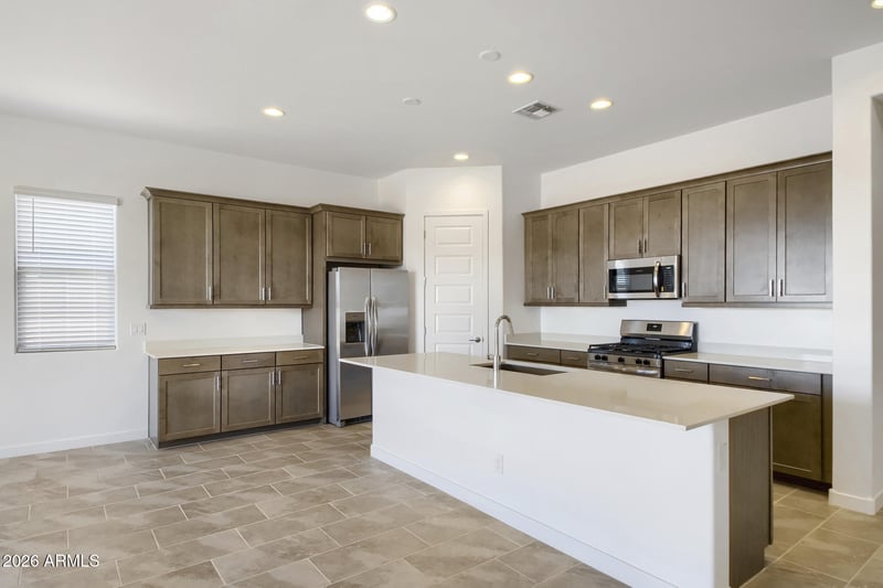 25481 N 167th Ln, Surprise, AZ 85387
