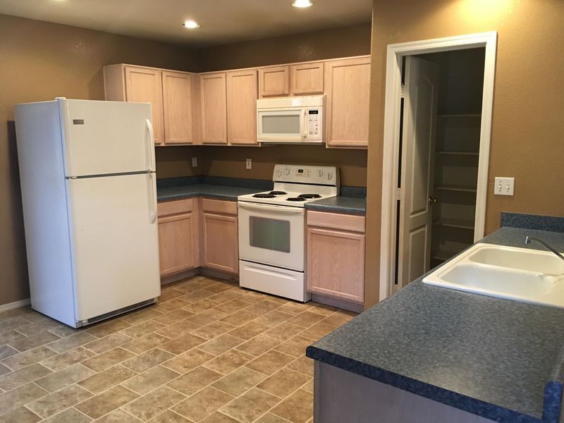 2549 W Mobile Ln, Phoenix, AZ 85041