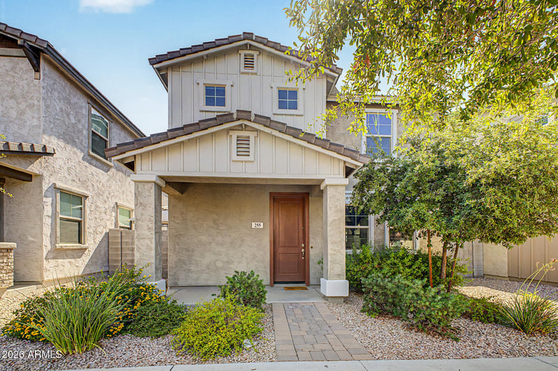 255 69th Pl, Mesa, AZ 85207