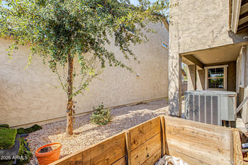 255 69th Pl, Mesa, AZ 85207