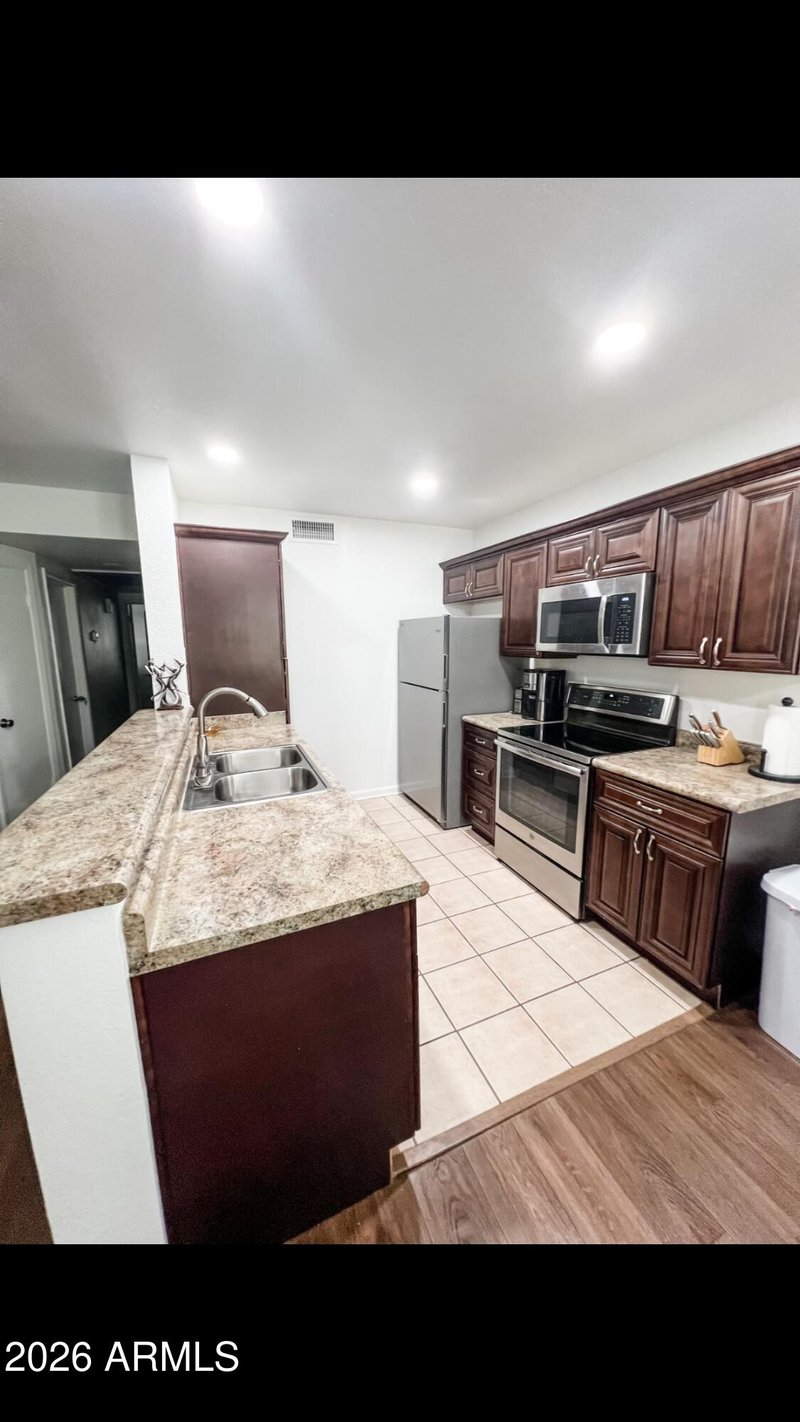 255 Kyrene Rd #108, Chandler, AZ 85226