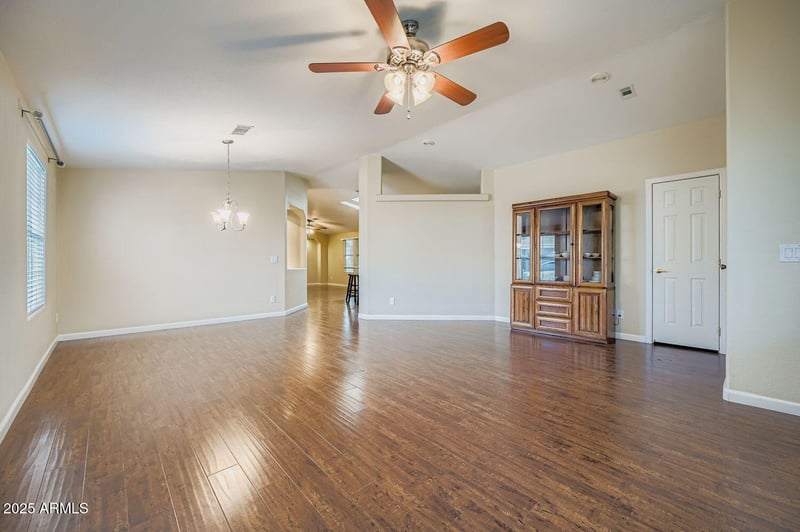 2550 Ellsworth Rd #277, Mesa, AZ 85209