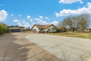 2550 Pioneer --, Mesa, AZ 85203