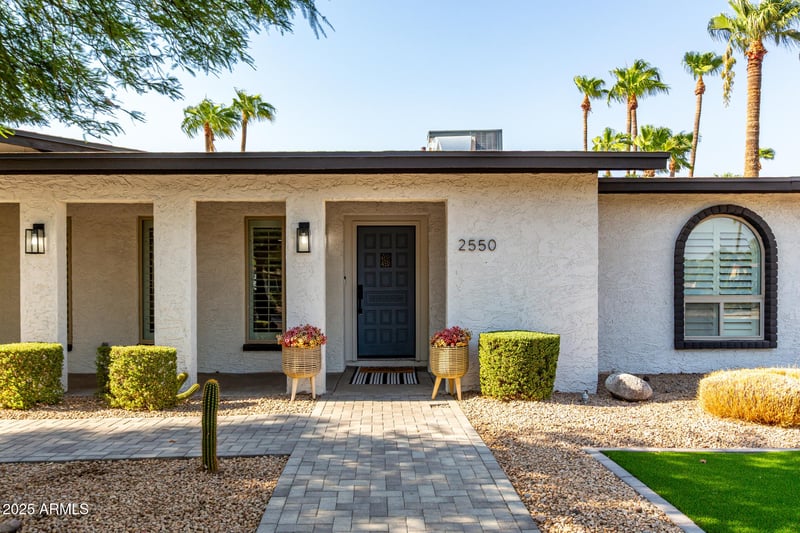 2550 Sahuaro Dr, Phoenix, AZ 85028