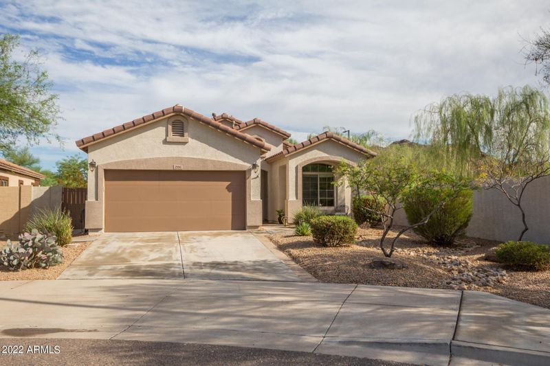 2550 W Granite Pass Rd, Phoenix, AZ 85085
