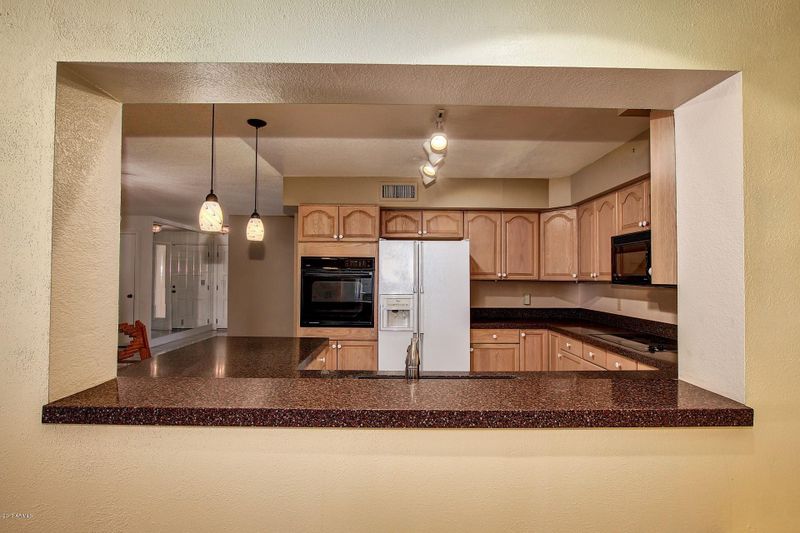 2550 W Olla Cir, Mesa, AZ 85202