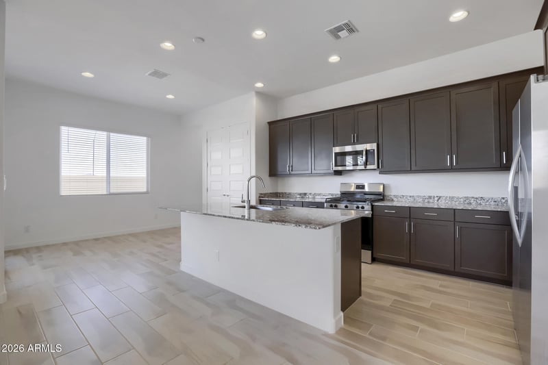 25505 N 167th Ln, Surprise, AZ 85387