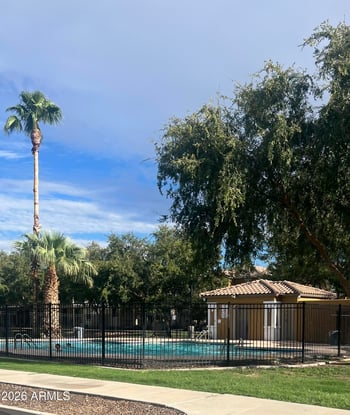 2551 N 73rd Dr, Phoenix, AZ 85035