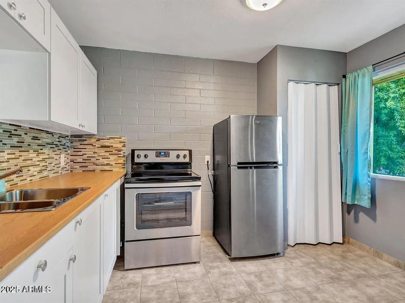 2551 Rose Ln #222, Phoenix, AZ 85017