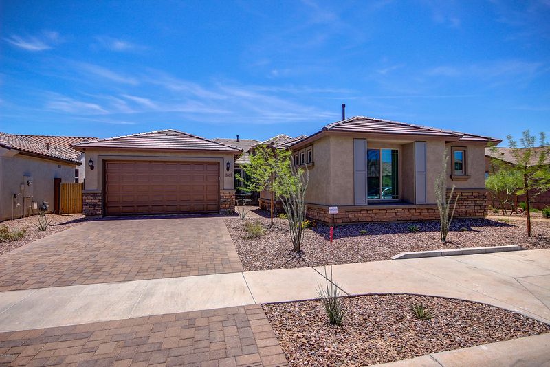 2551 W Rabjohn Rd, Phoenix, AZ 85085