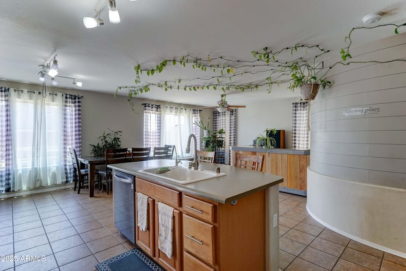 25519 Crown King Rd, Buckeye, AZ 85326