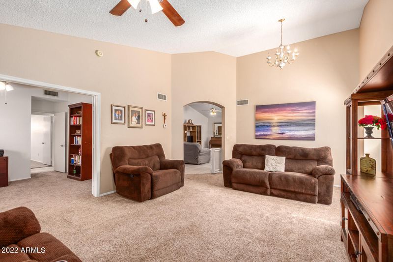 2552 E Granite View Dr, Phoenix, AZ 85048