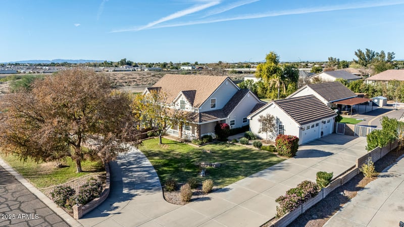 2552 E Ridgewood Ln, Gilbert, AZ 85298