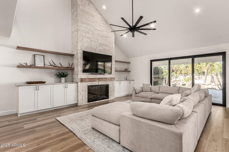 2552 E Ridgewood Ln, Gilbert, AZ 85298