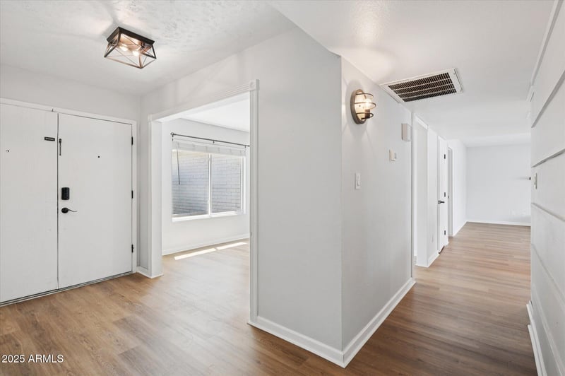 2552 Kiva Ave, Mesa, AZ 85202