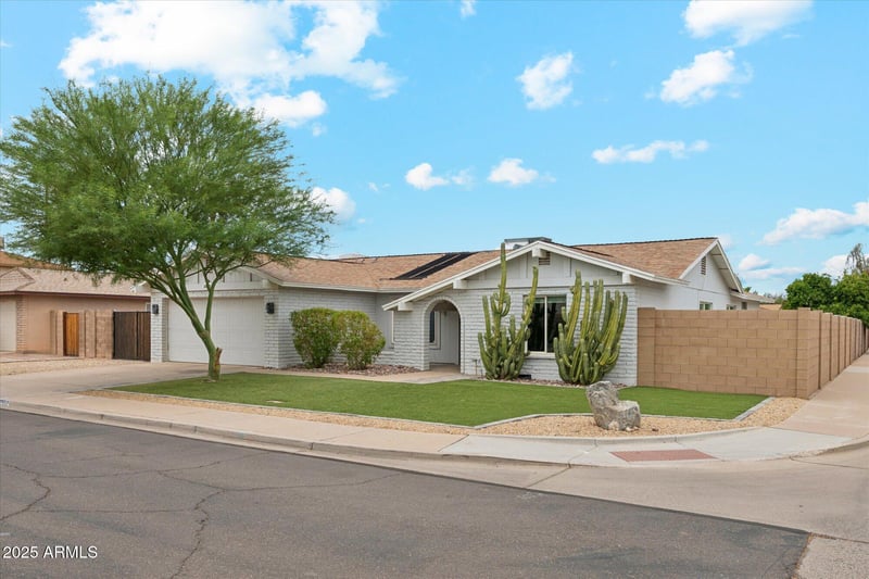 2552 Kiva Ave, Mesa, AZ 85202