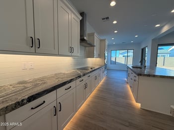 2552 Russell St, Mesa, AZ 85213