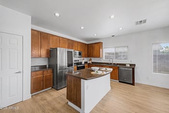 25534 Burgess Ln, Buckeye, AZ 85326