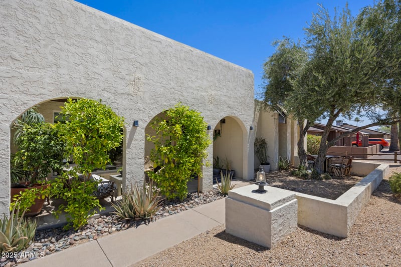 2554 Desert Cove Ave, Phoenix, AZ 85028