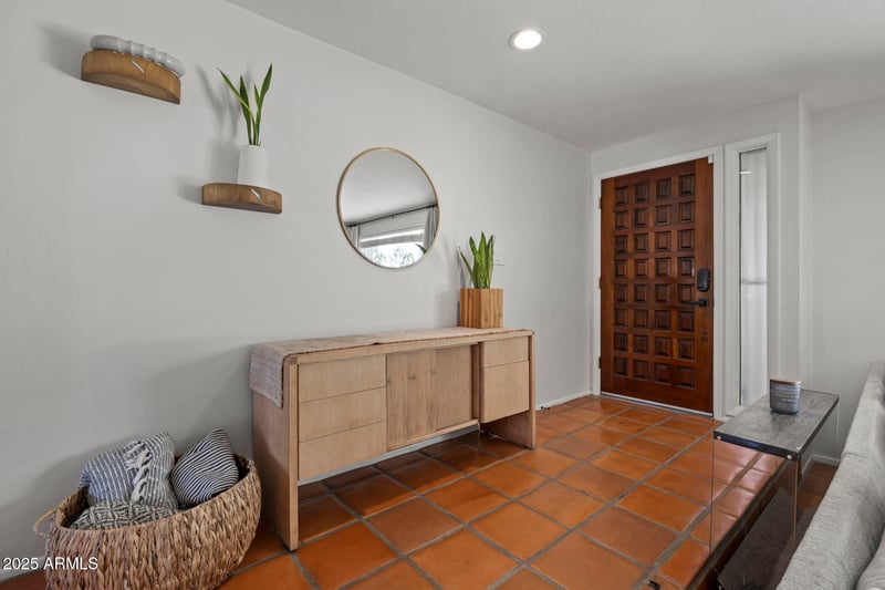 2554 Desert Cove Ave, Phoenix, AZ 85028