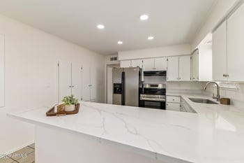 2554 Fox St, Mesa, AZ 85213