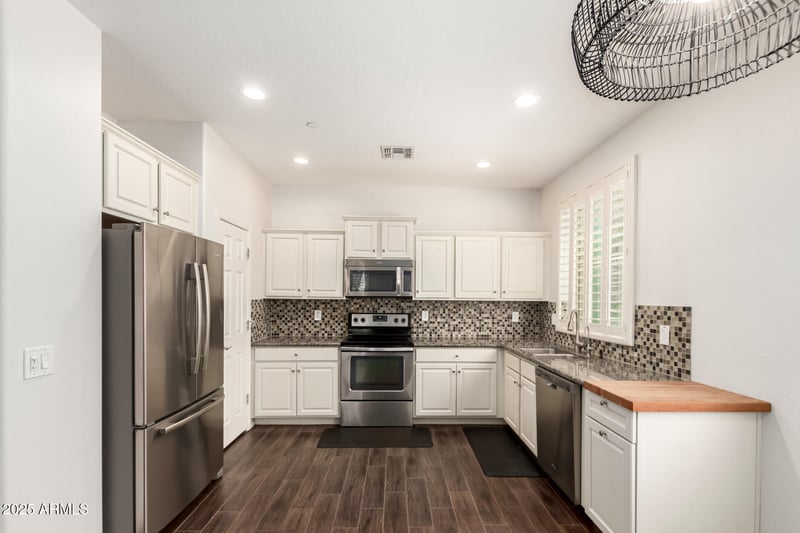 2554 Vermont Dr, Gilbert, AZ 85295