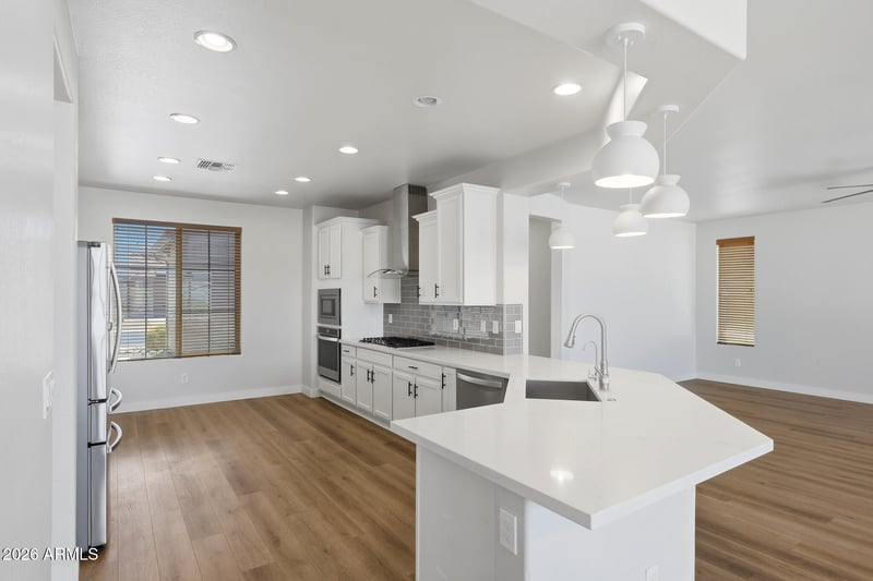 25548 104th Dr, Peoria, AZ 85383