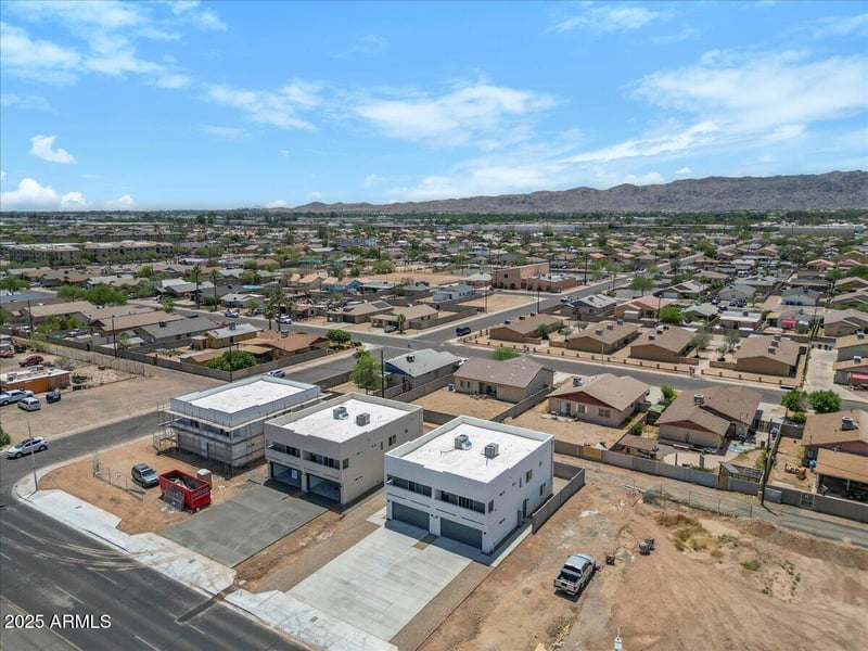 2555 E Broadway Rd, Phoenix, AZ 85040
