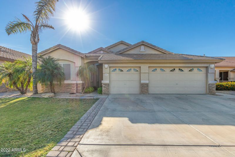 2555 E Estrella St, Gilbert, AZ 85296