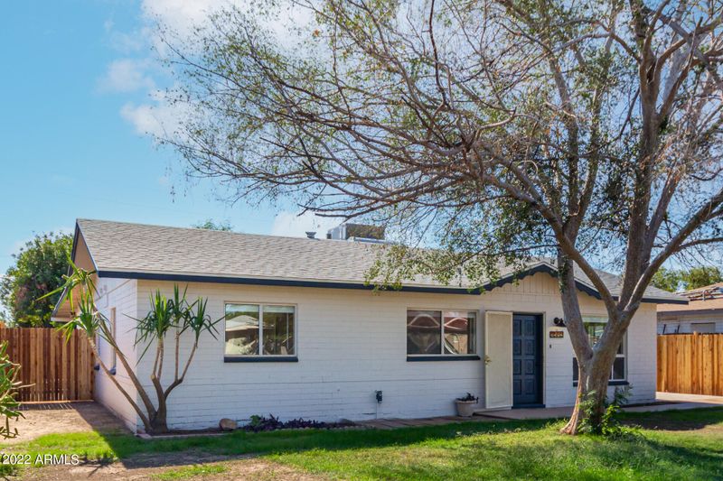 2555 W Avalon Dr, Phoenix, AZ 85017