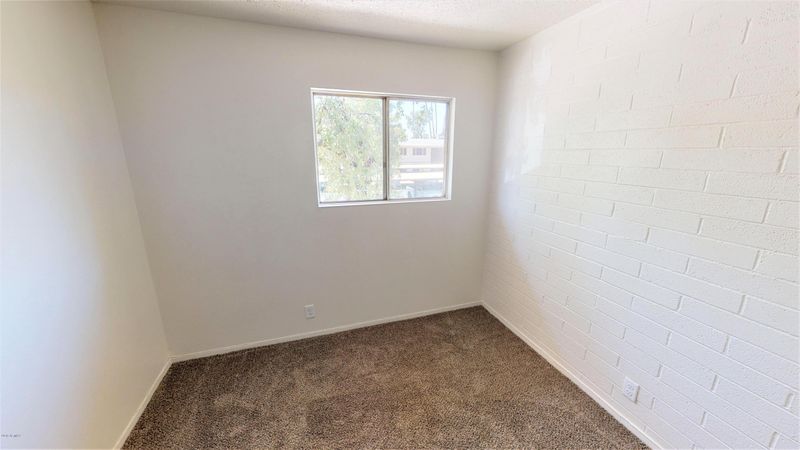 2555 W Rose Ln #A207, Phoenix, AZ 85017
