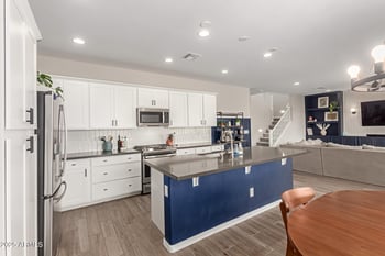 25563 142nd Ave, Surprise, AZ 85387