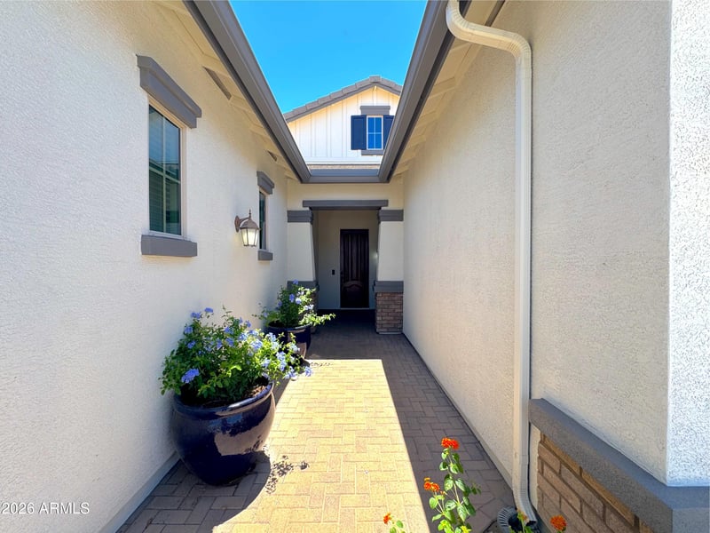 2557 E Orleans Dr, Gilbert, AZ 85298