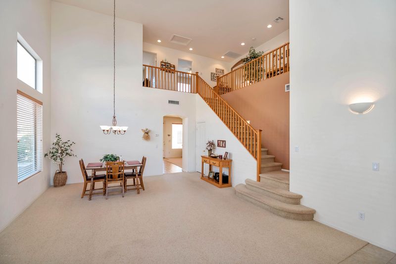 2557 S Martingale Rd, Gilbert, AZ 85295