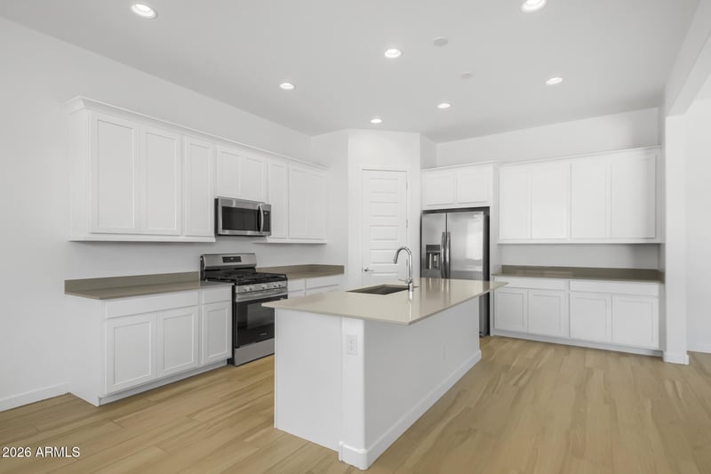 25576 N 174th Ave, Surprise, AZ 85387