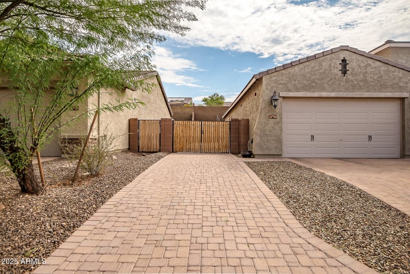 25577 103rd Ave, Peoria, AZ 85383