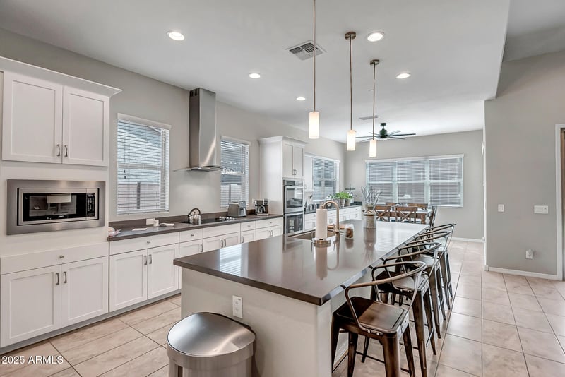 25577 103rd Ave, Peoria, AZ 85383