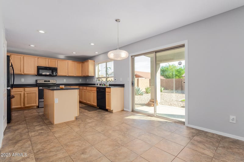 25577 Whyman St, Buckeye, AZ 85326