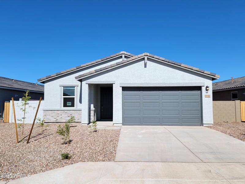 2558 Fortana Dr, San Tan Valley, AZ 85143
